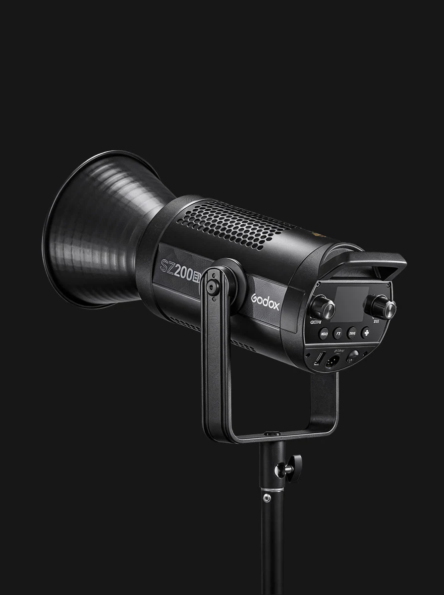 Professionally <br>lit shots Godox SZ200 Bi